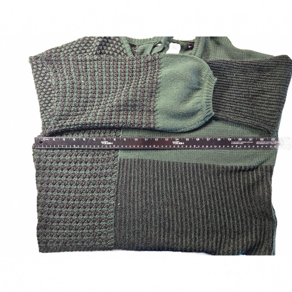 Blu Pepper Women's Medium Green Striped Knit Pullover Sweater