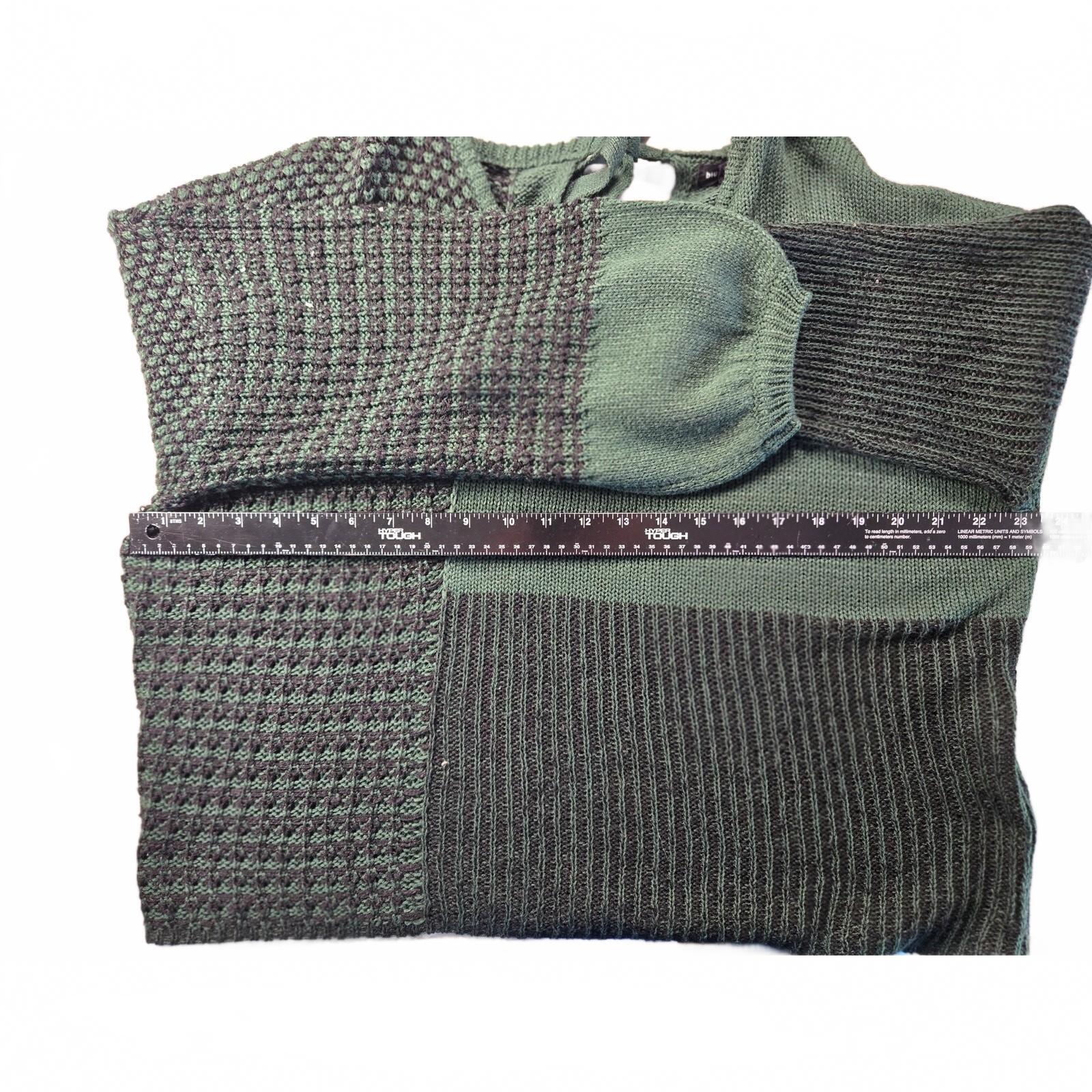 Blu Pepper Women's Medium Green Striped Knit Pullover Sweater