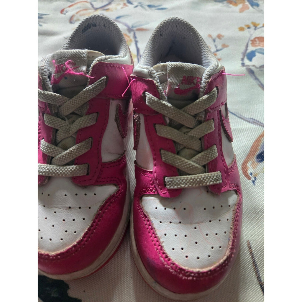 Toddlers size 8.5 Nike Dunks Low white/ Laser Fuchsia