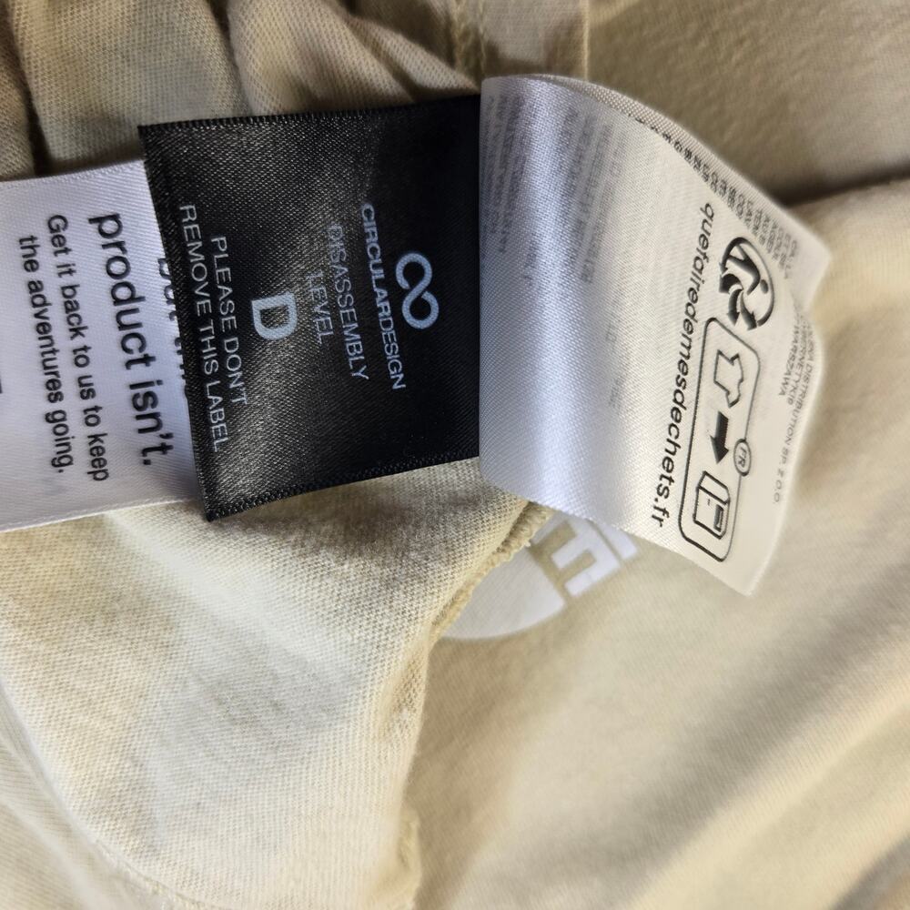 Like New size small Northface T shirt