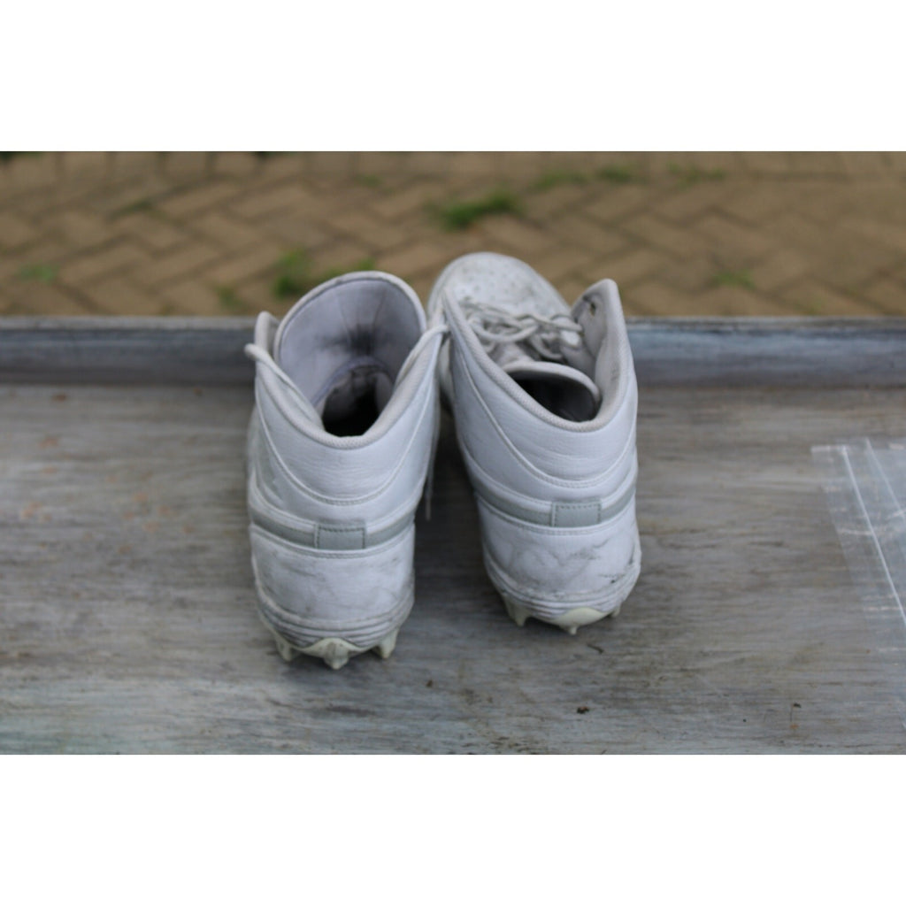 Nike Air Jordan Baseball Cleats Boys Size 12 White Used – Good Condition