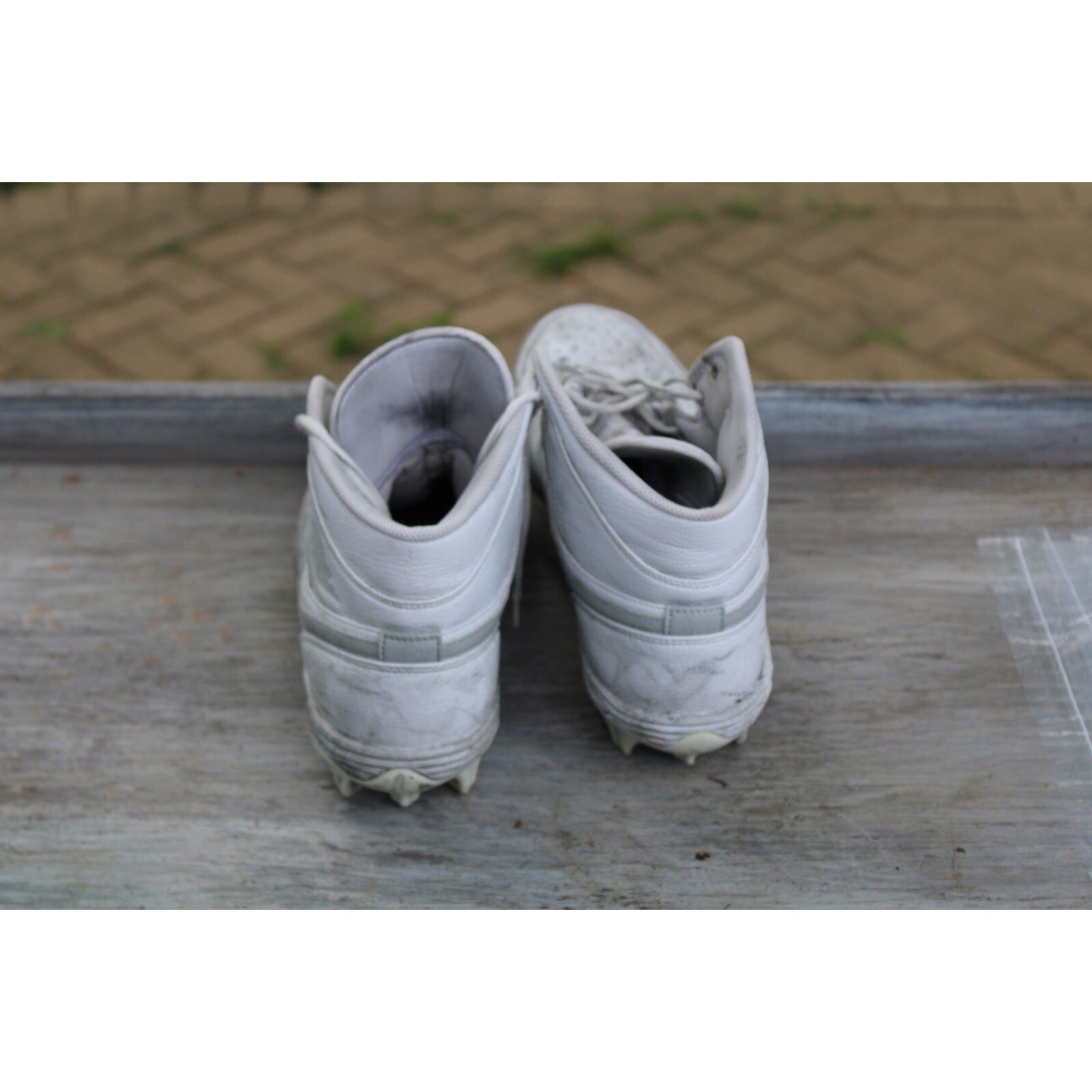 Nike Air Jordan Baseball Cleats Boys Size 12 White Used – Good Condition