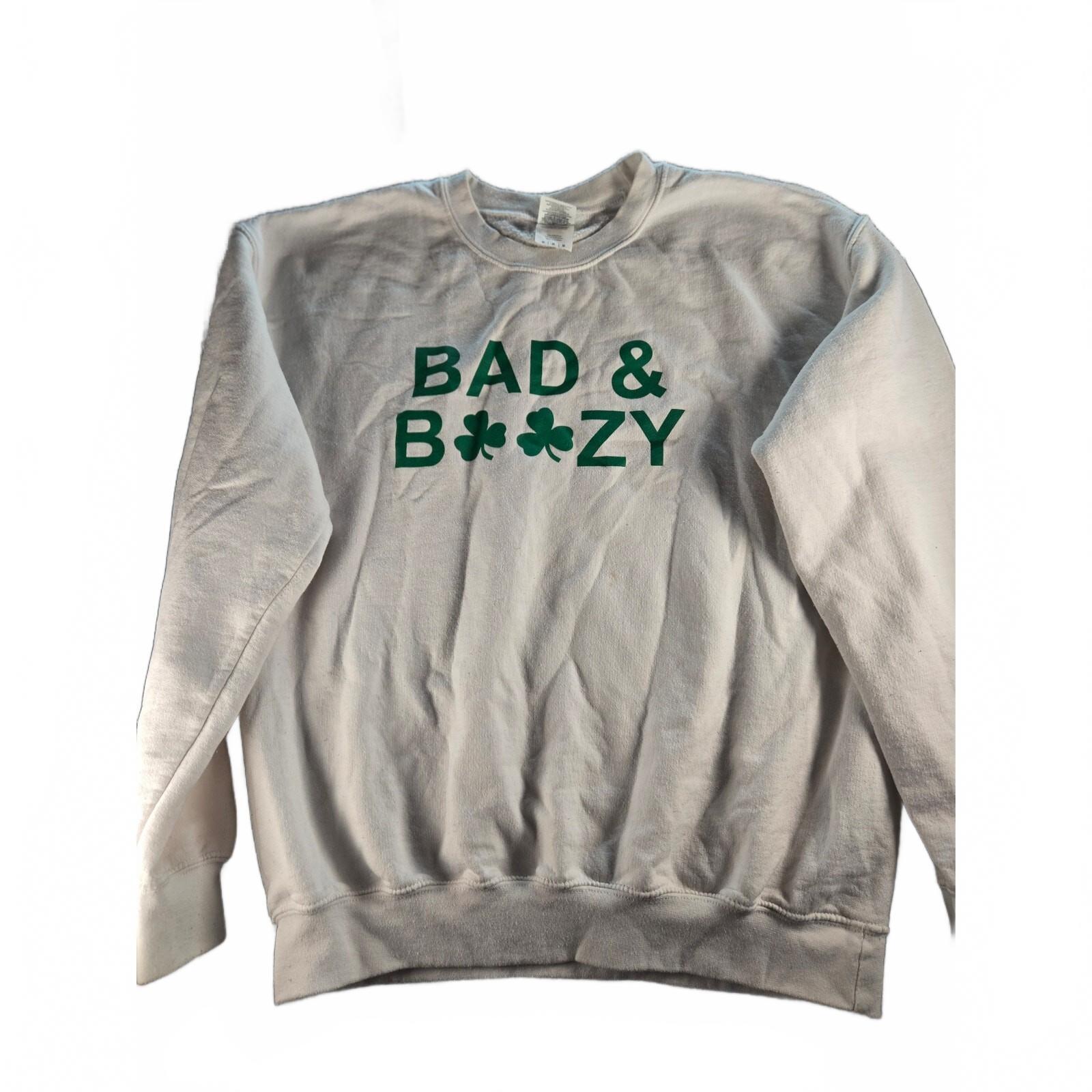 Grey St. Patrick's Day Gildan Unisex "Bad and Boozy" Shamrock Sweatshirt SZ M