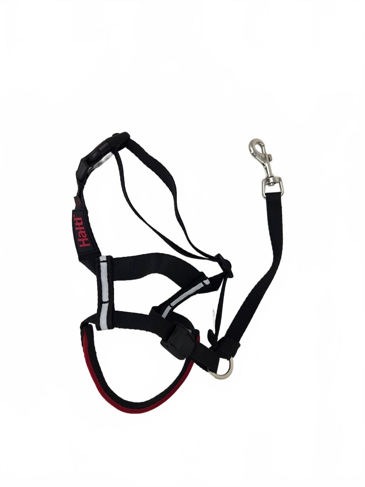 Hilo black and red dog harness with leash clip