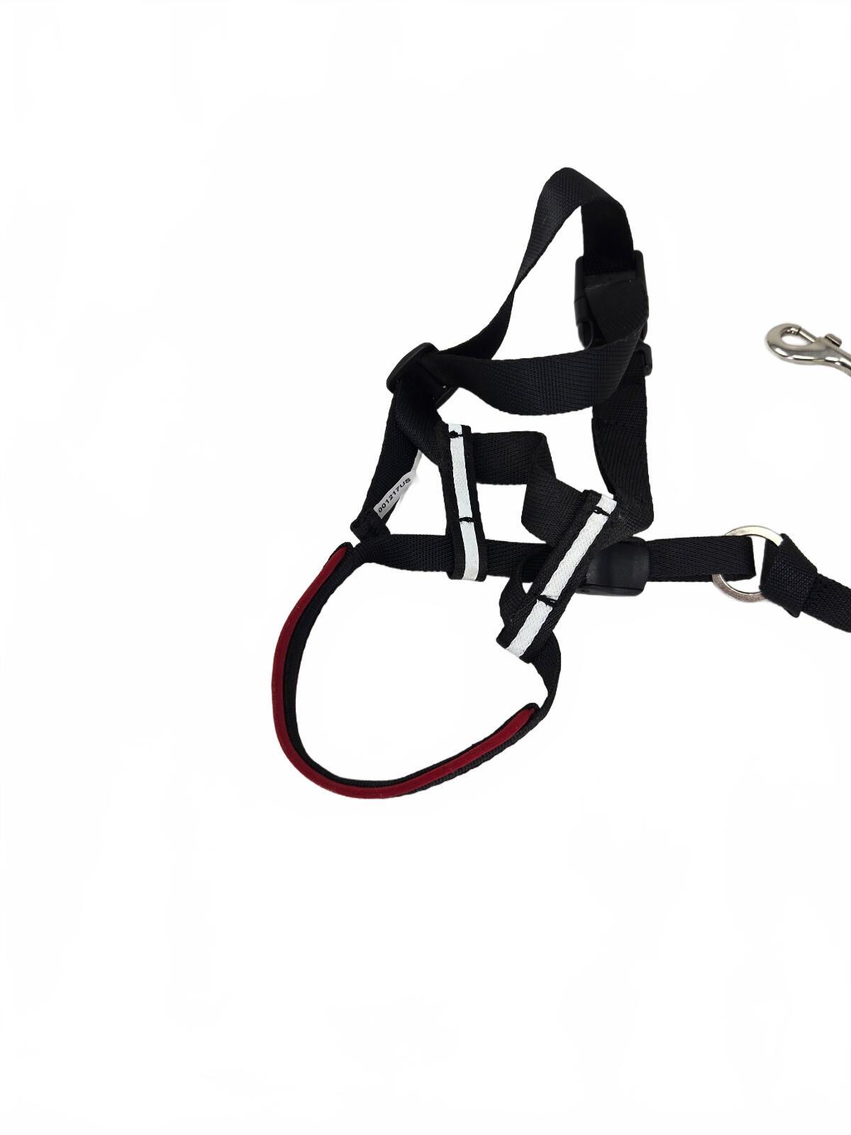 Hilo black and red dog harness with leash clip