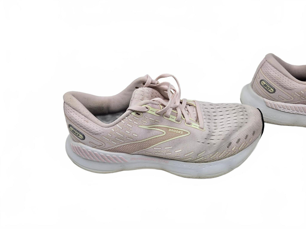 Brooks light pink athletic shoes 10.5