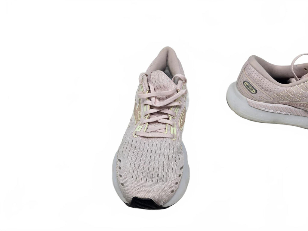 Brooks light pink athletic shoes 10.5