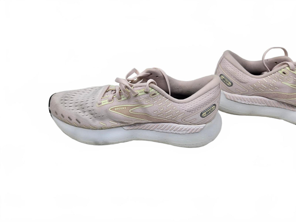 Brooks light pink athletic shoes 10.5