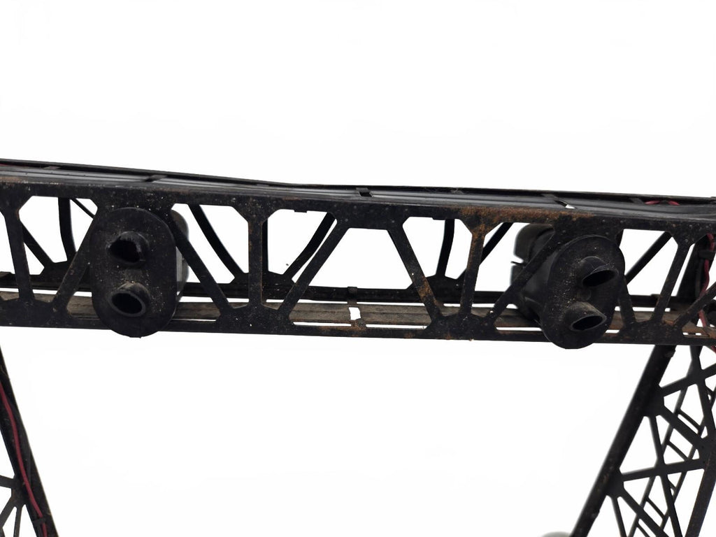 vintage Lionel No. 452 Double-Track Signal Bridge