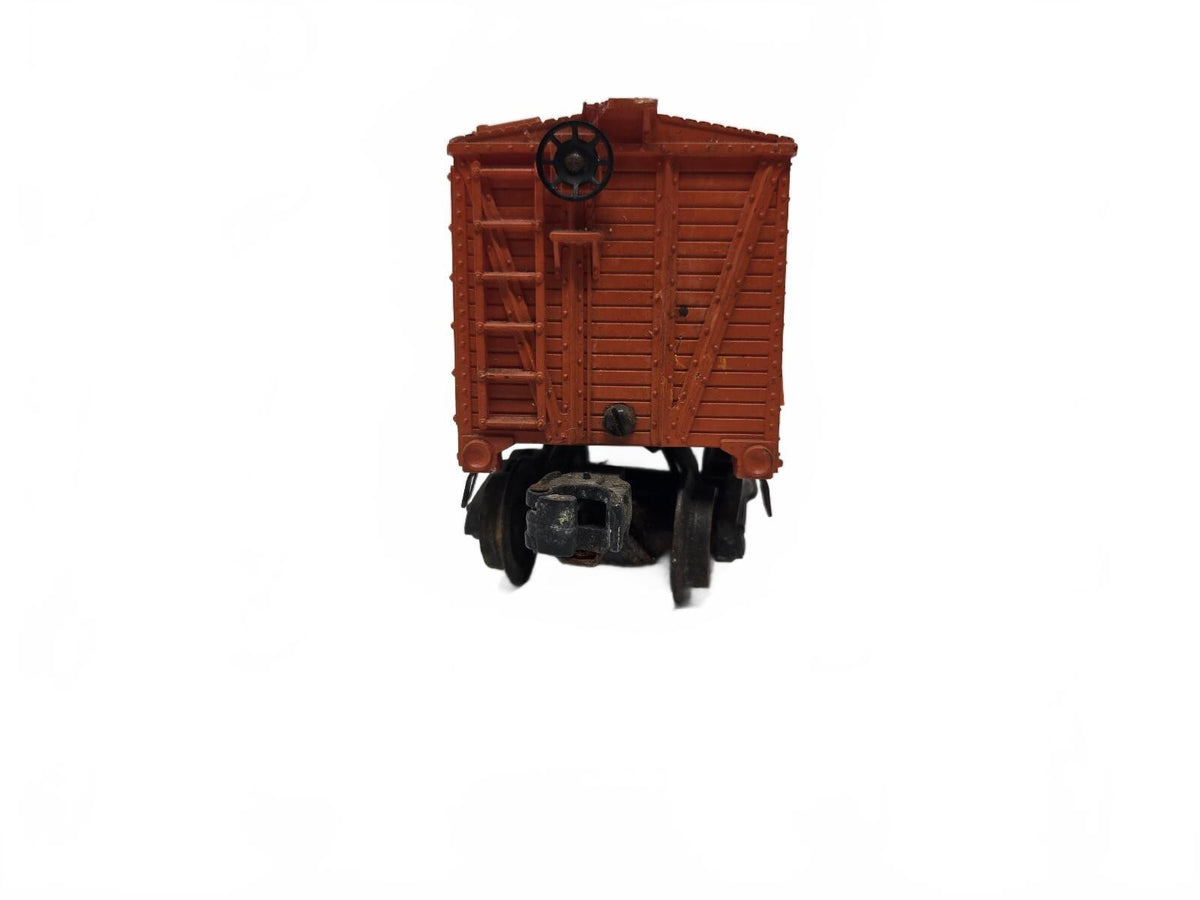 vintage Lionel No. 3656 Operating Cattle Car.