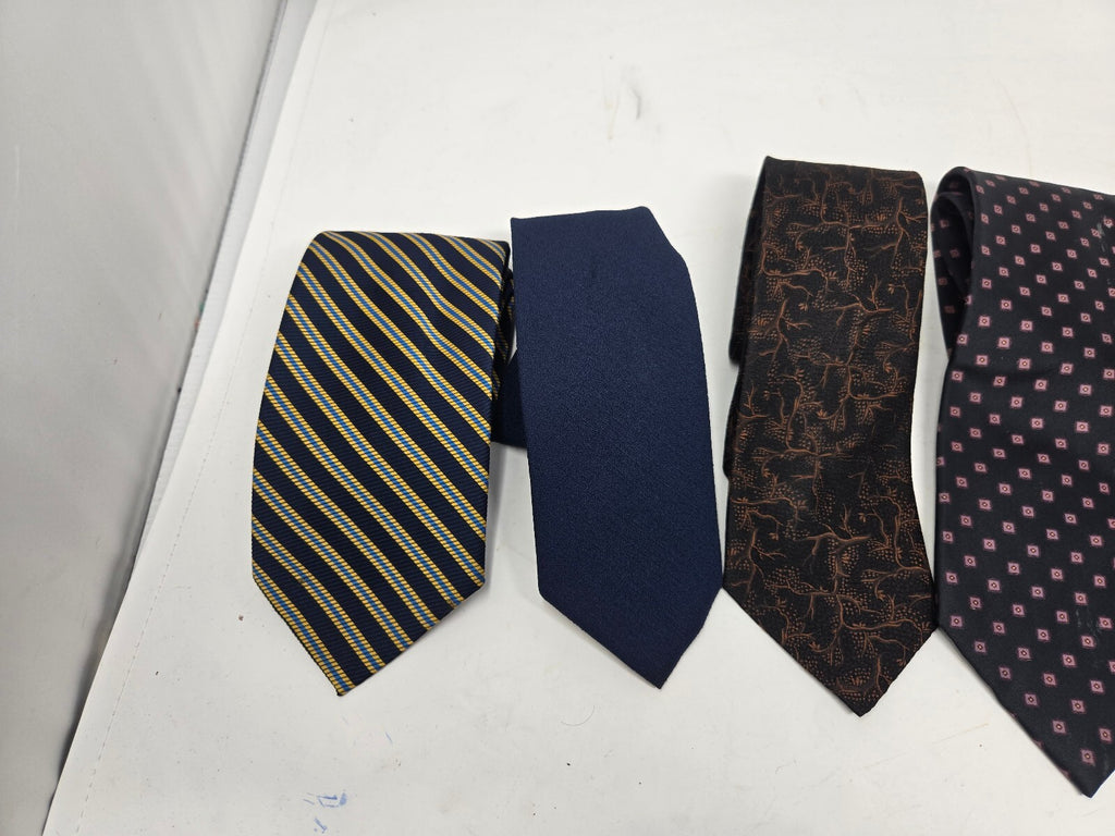 Men's neckties lot of 6 assorted patterns