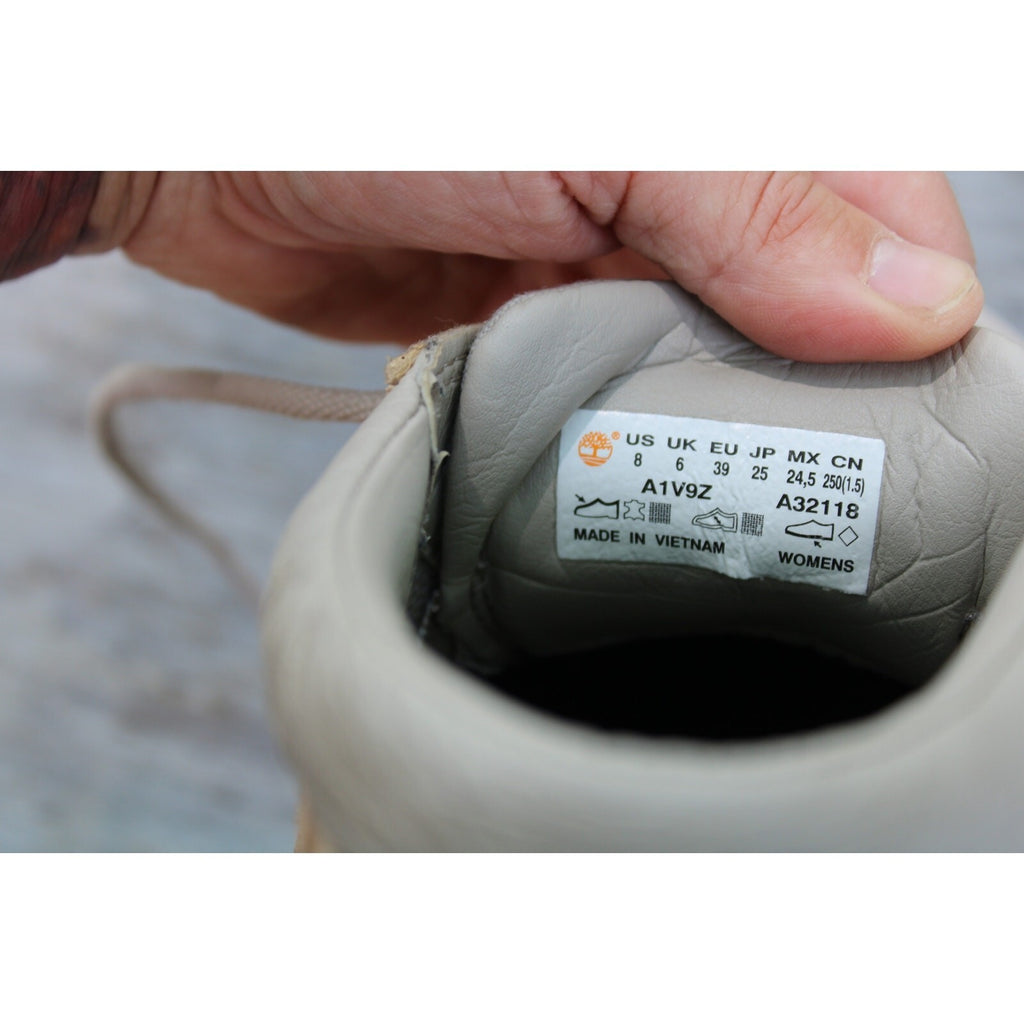 Timberland Women’s Dausette Chukka Wheat Nubuck A1KKQ. SZ:8