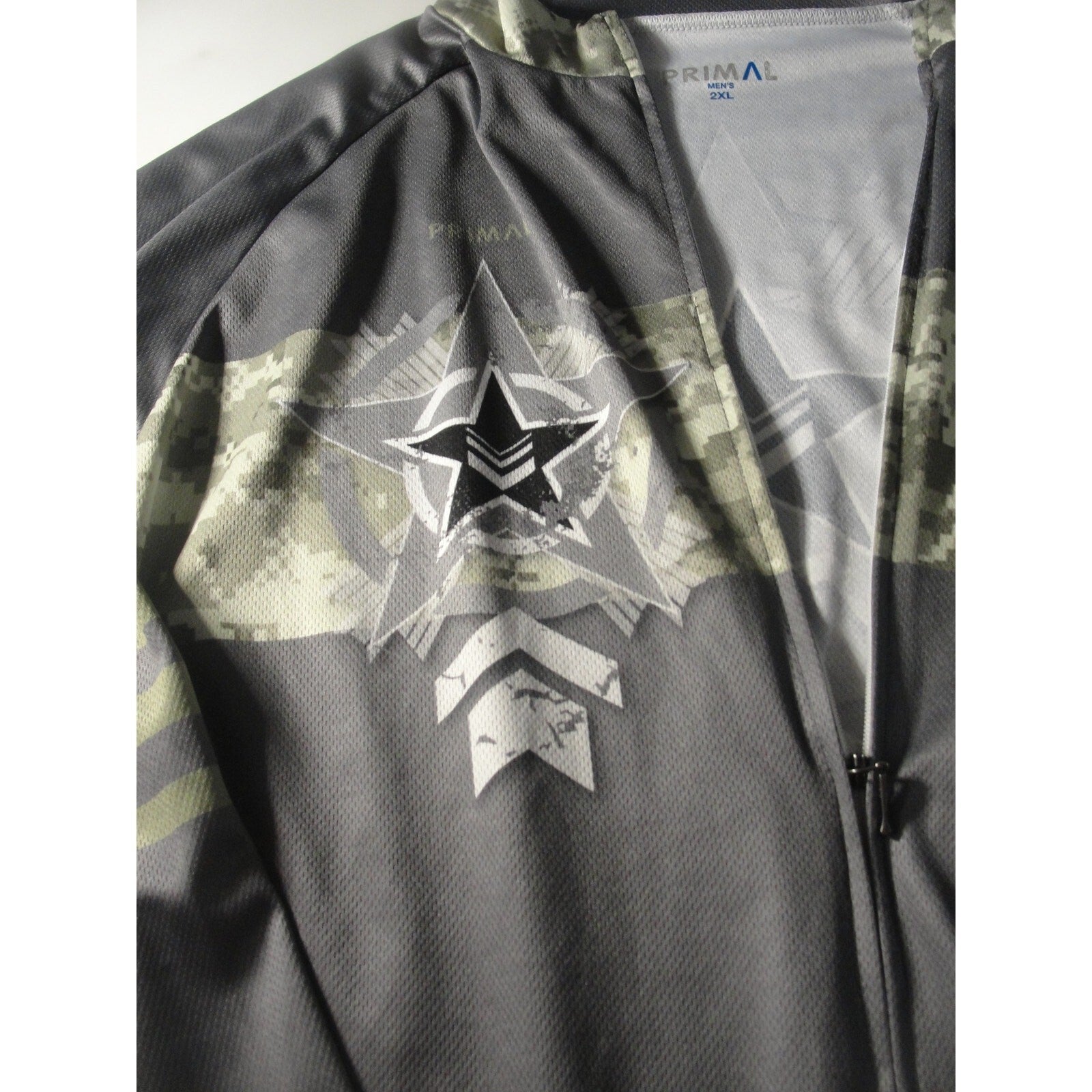 Primal 2xl full Zip and water bottle storage in back Jacket