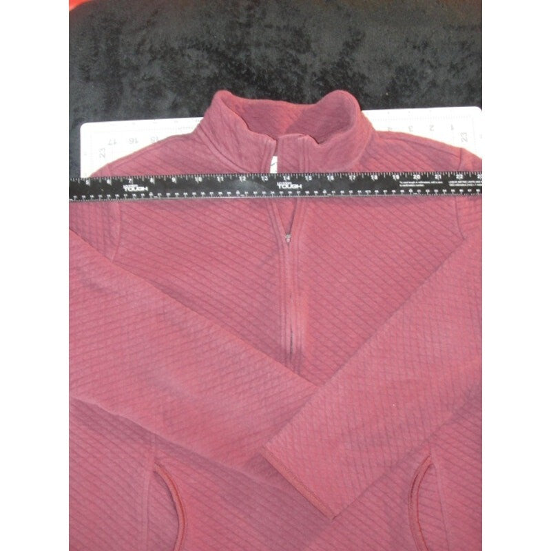 maroon Blue Mountain quilted half-zip pullover top size medium