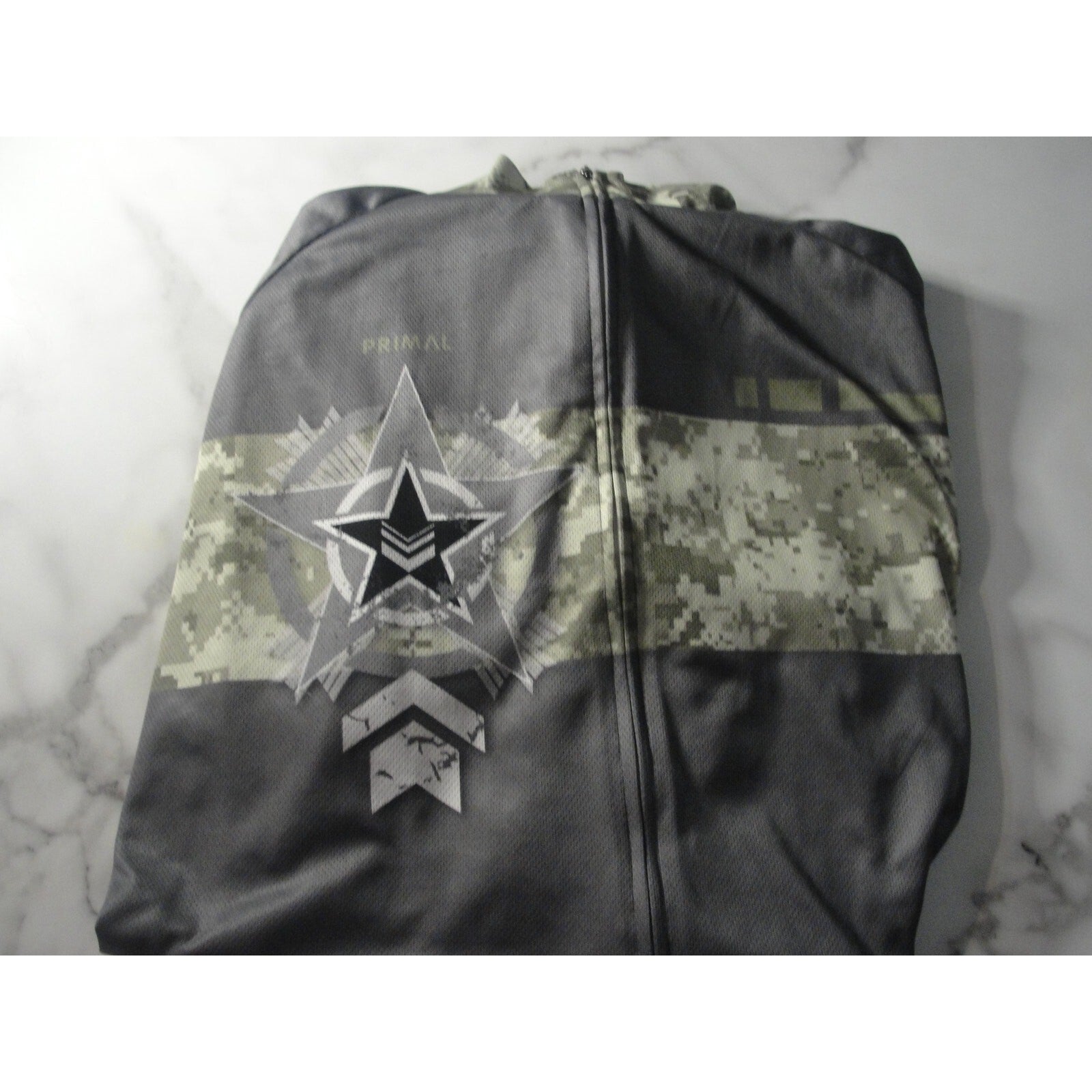 Primal 2xl full Zip and water bottle storage in back Jacket