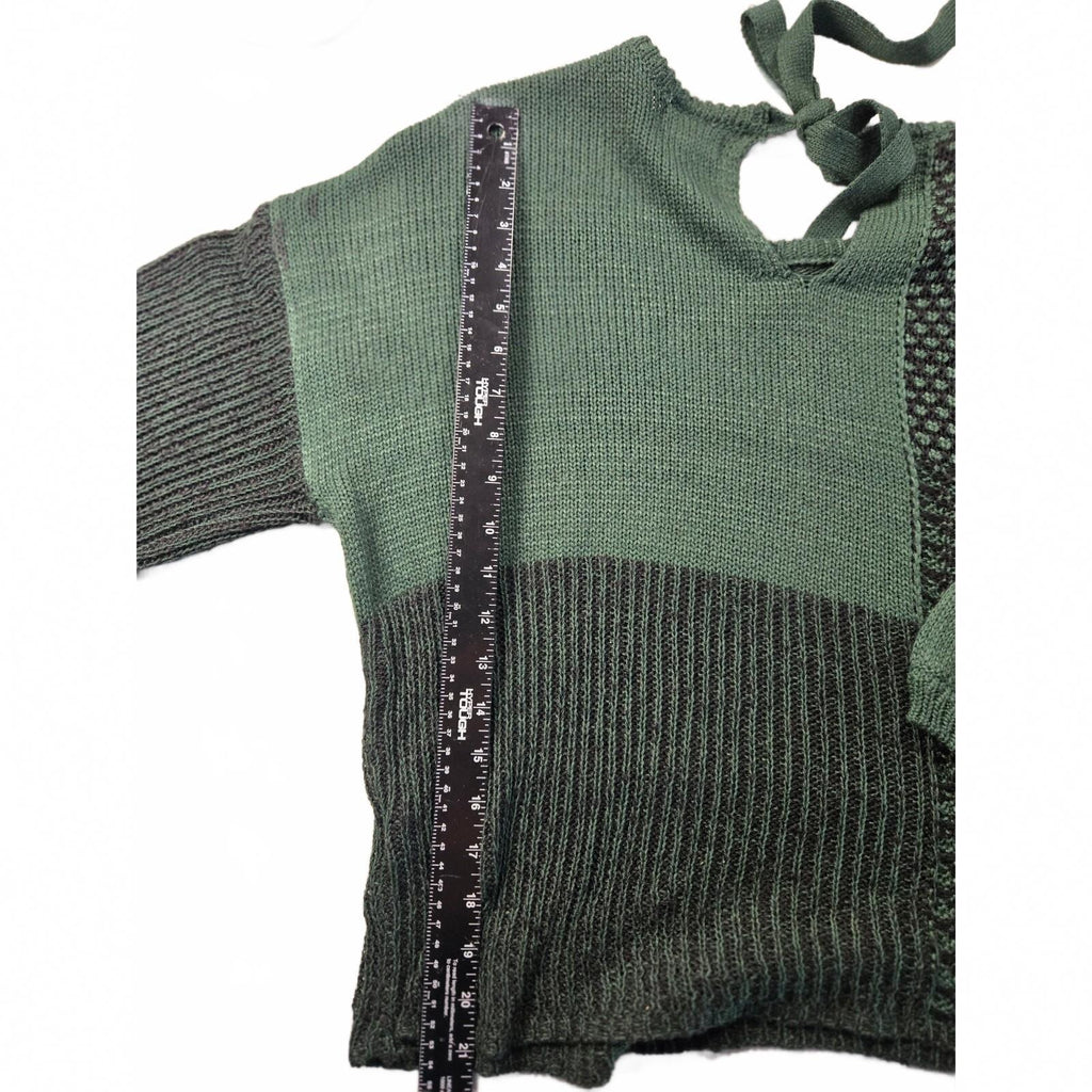Blu Pepper Women's Medium Green Striped Knit Pullover Sweater