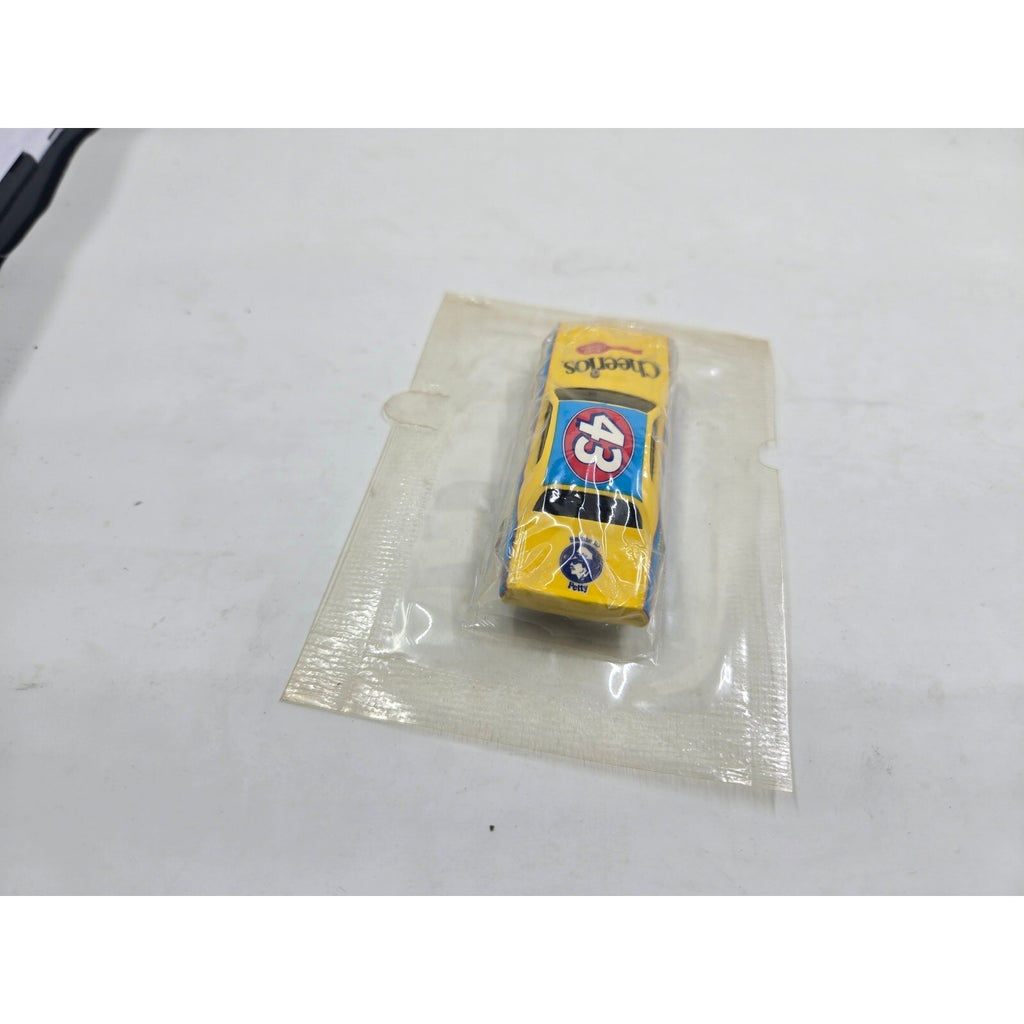 Hot Wheels 2004 General Mills Promo '74 Dodge Charger