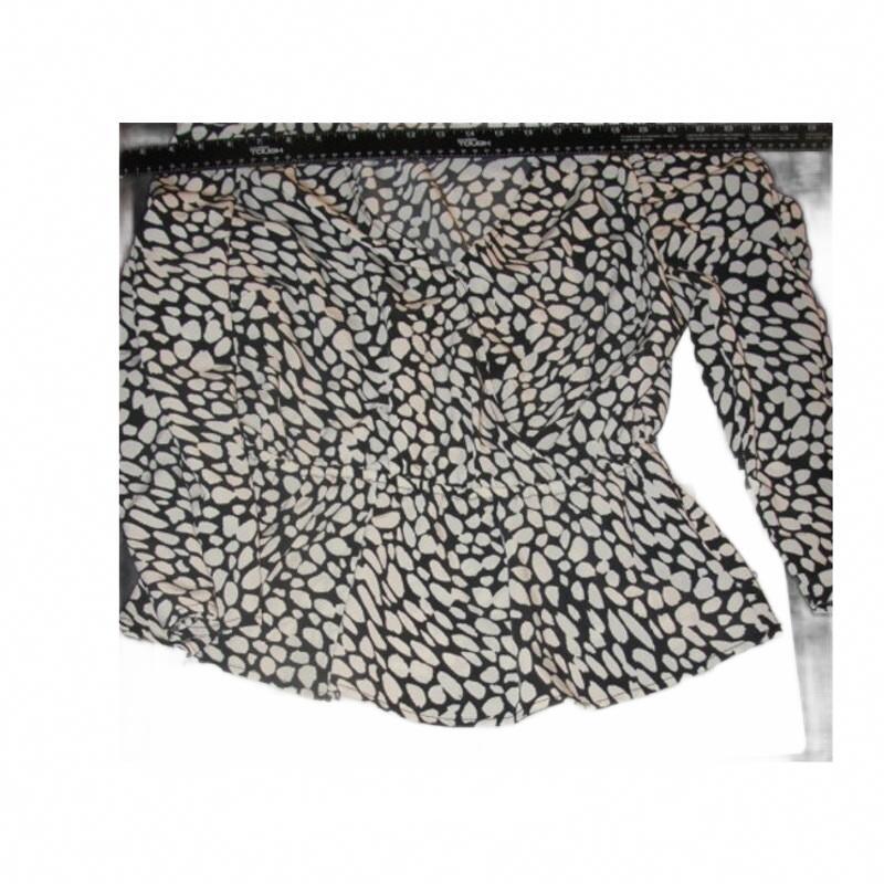 Who What Wear leopard print peplum wrap top in black and white. size small