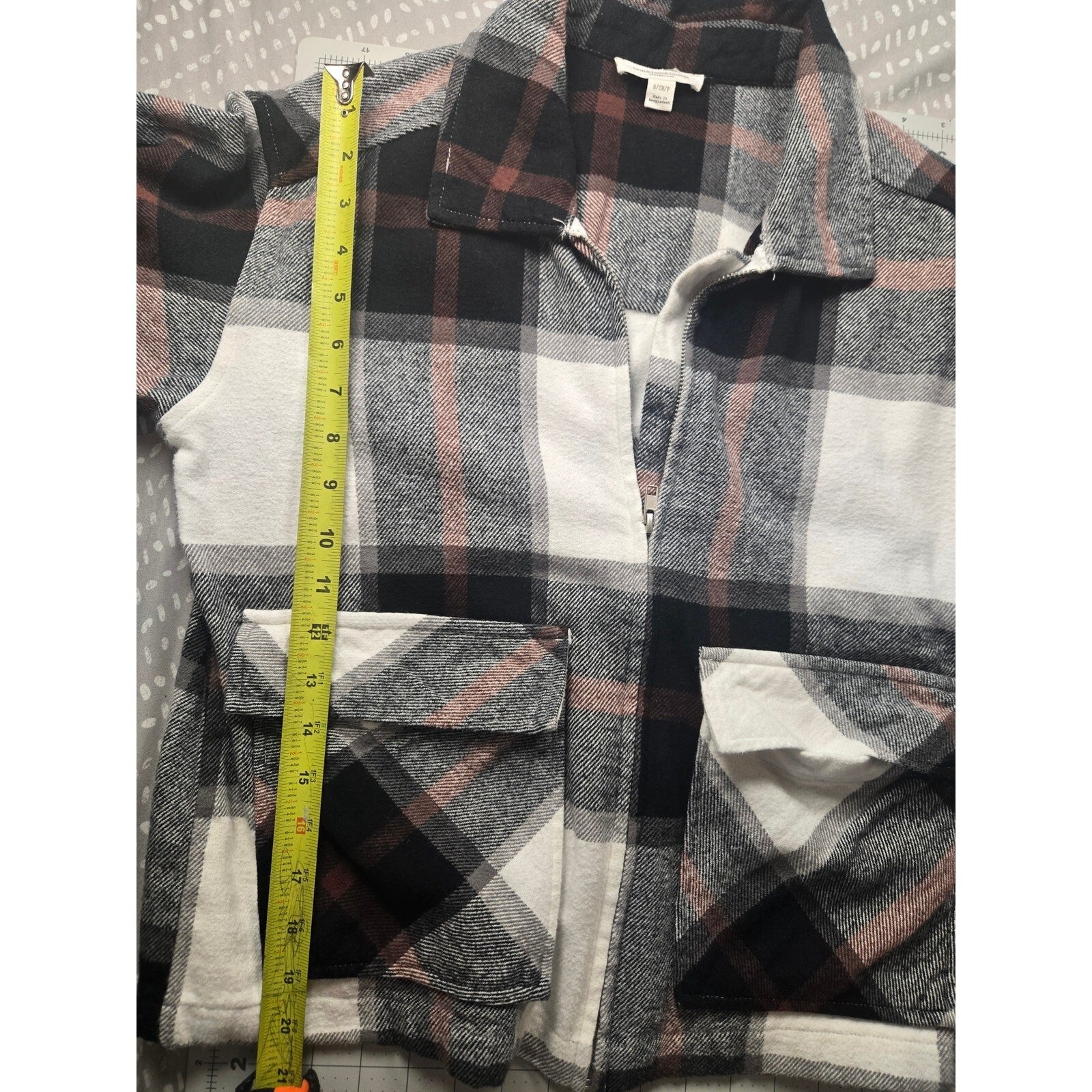 Beach Lunch Lounge Women's Plaid Button-Up Shirt, Multi-Color, Size Medium