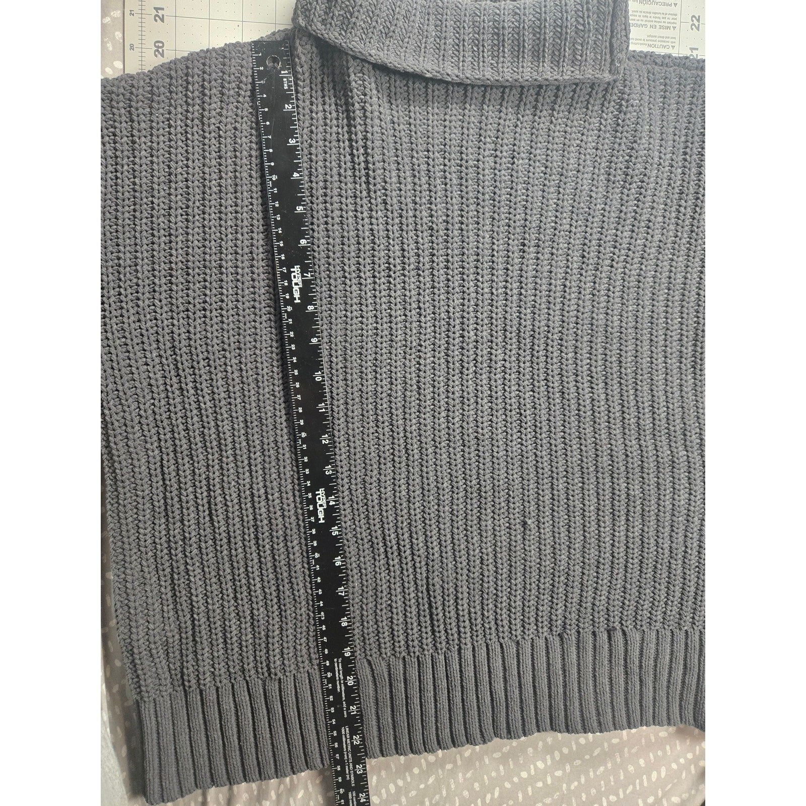 Aerie Gray Knit Turtleneck Sweater, Size XS, Cozy and Stylish
