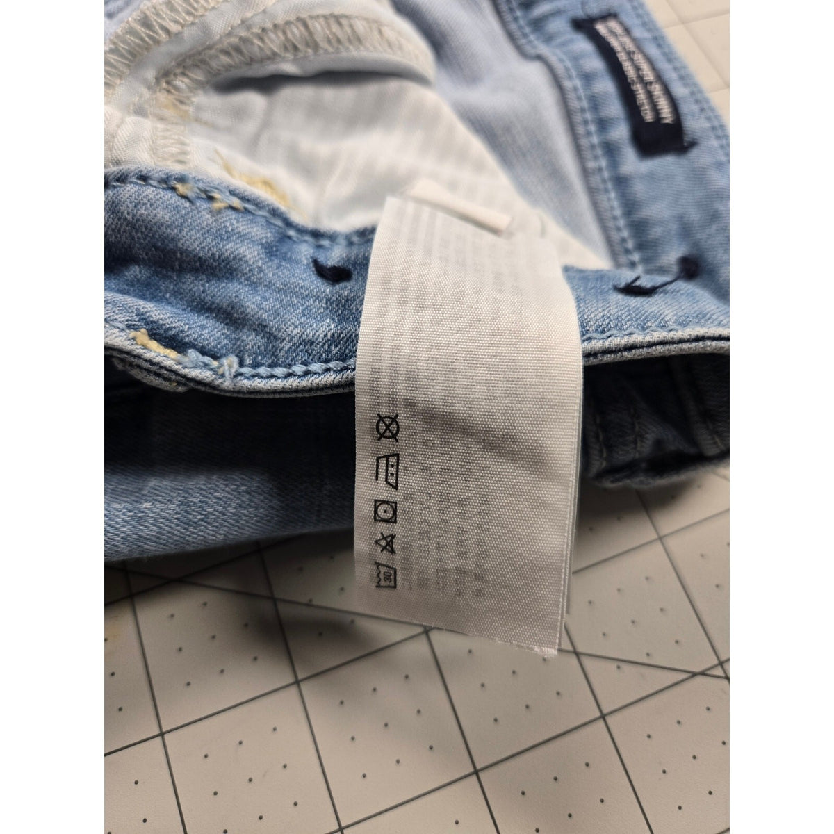 Hollister Women's Light Blue Distressed Skinny Jeans, Size 27, Very Good