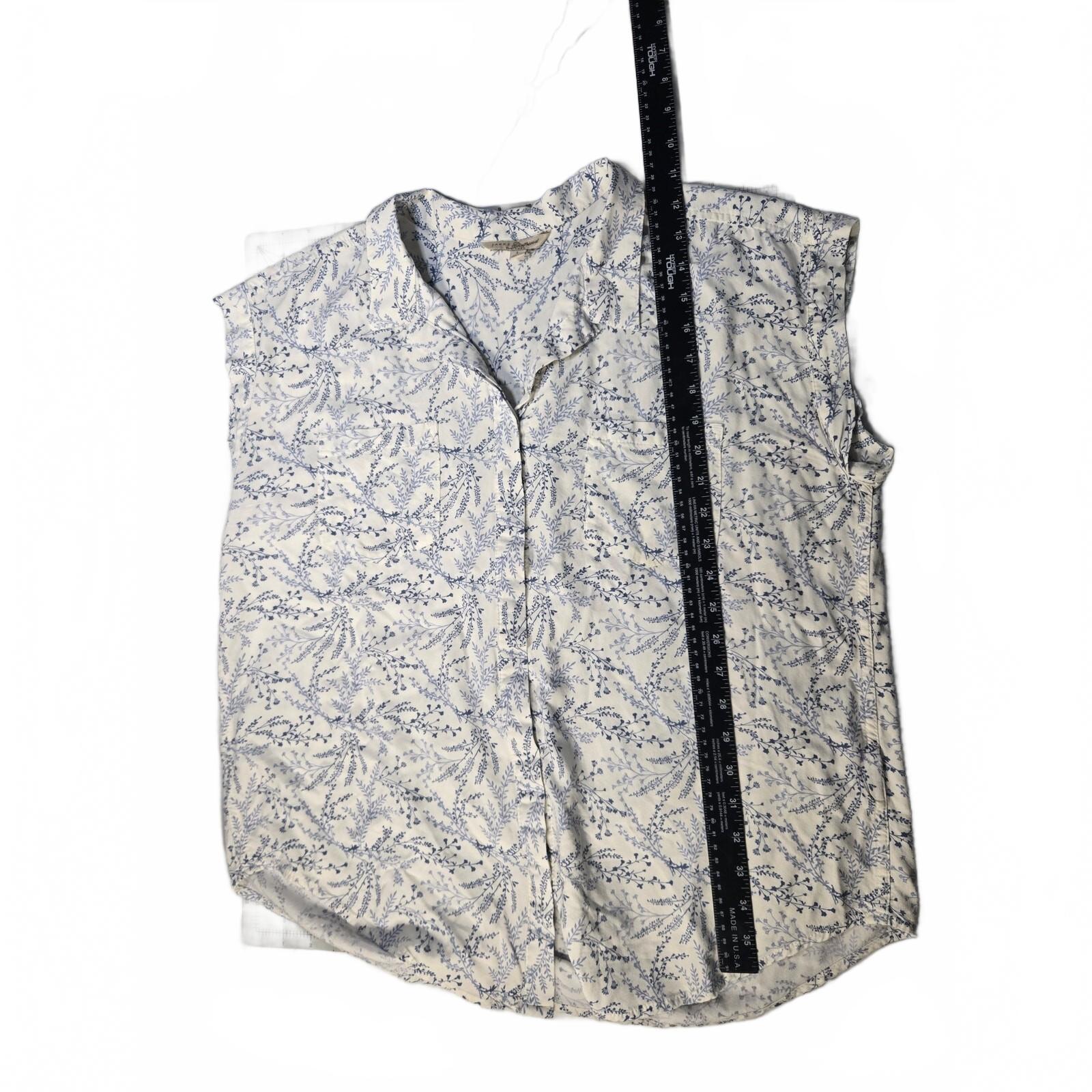Jachs Girlfriend Womens LArge Blouse Blue Floral Botanical Button Up Shirt