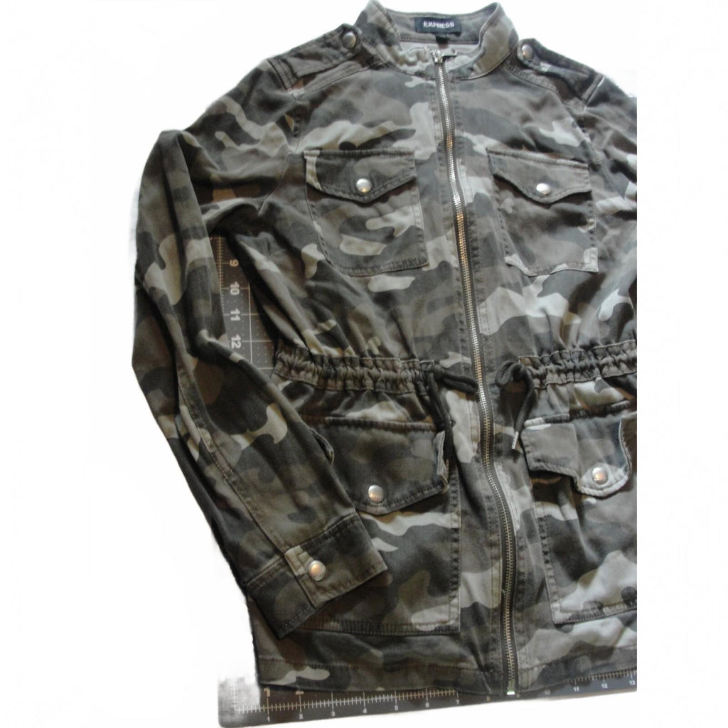 Express Women’s Full Zip Camo Camouflage Utility Jacket Size XS GUC