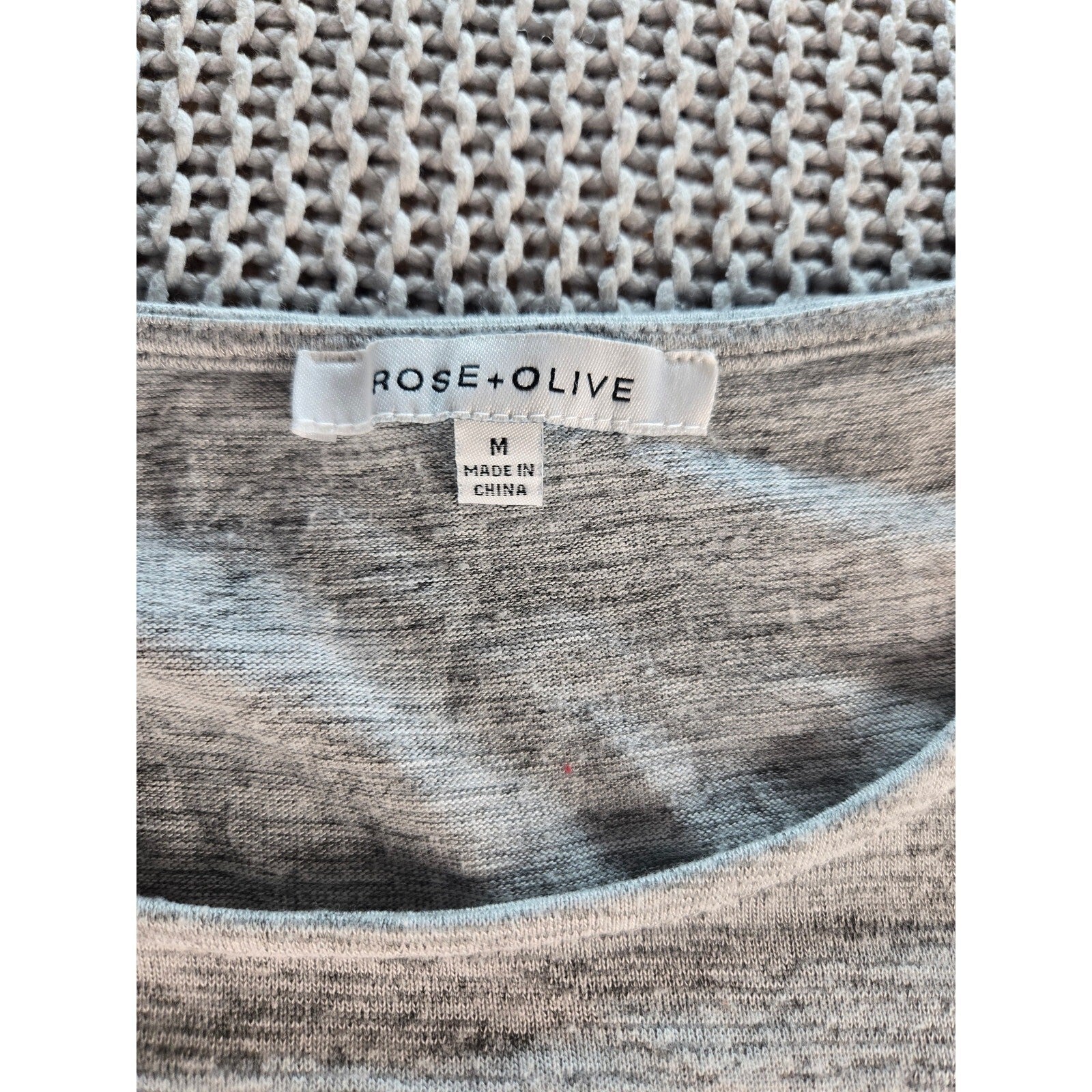 Rose & Olive Heather Gray Button-Back T-Shirt, Medium, Good Condition