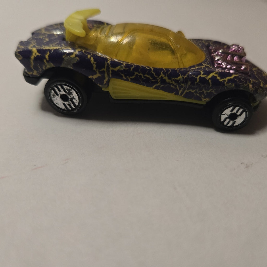 1995 HOT WHEELS FLASHFIRE KRACKLE CAR PURPLE & YELLOW 2 7/8" DIECAST 1:64 CAR