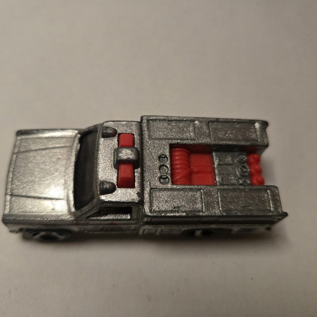 Mattel Hot Wheels 1974 Bomb Squad Truck, Silver