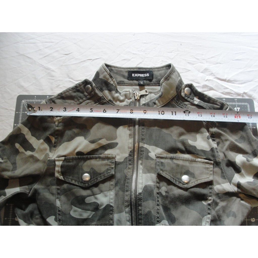 Express Women’s Full Zip Camo Camouflage Utility Jacket Size XS GUC