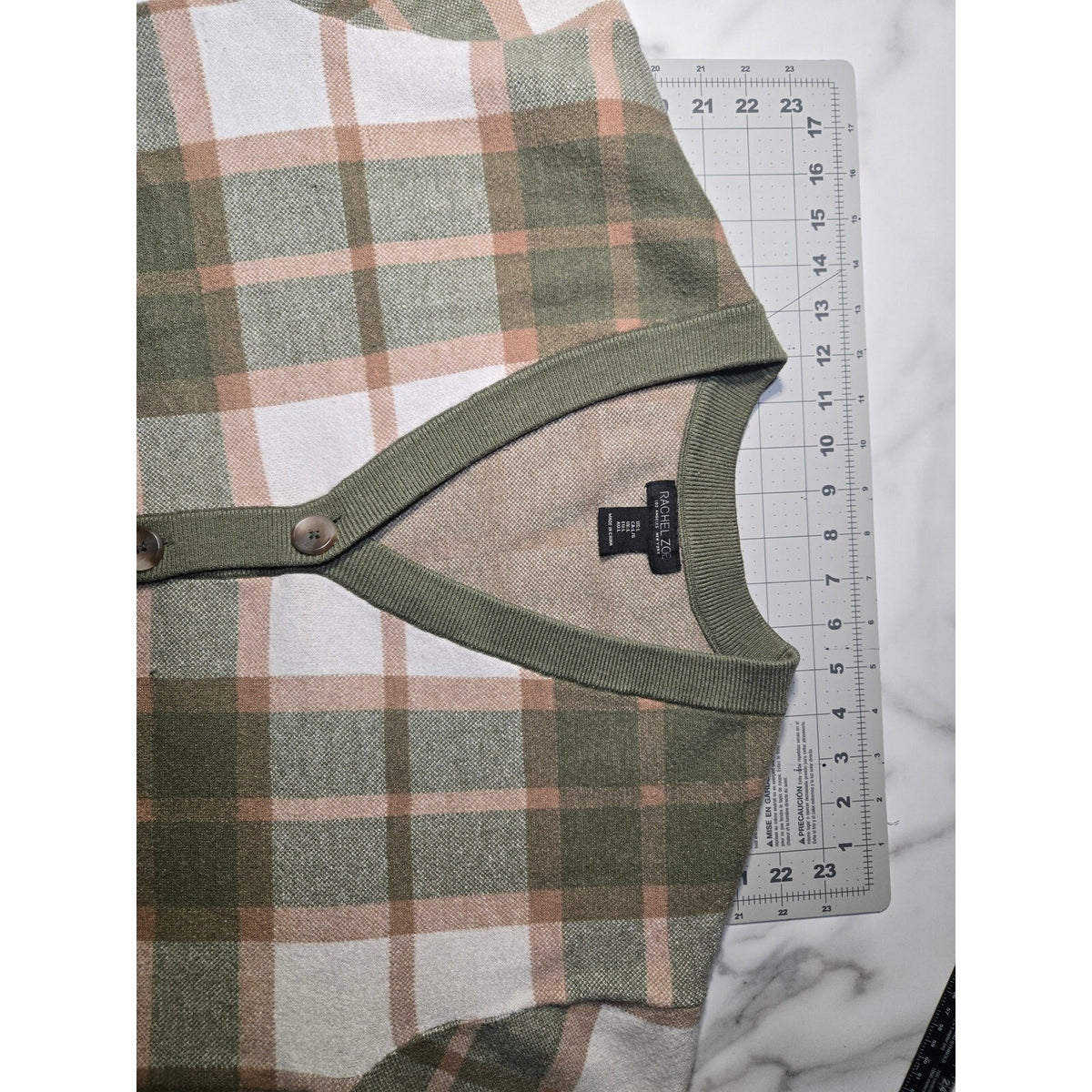 Rachel Zoe Plaid V-Neck Soft Knit Cardigan Sweater Olive Green Cream Size Medium