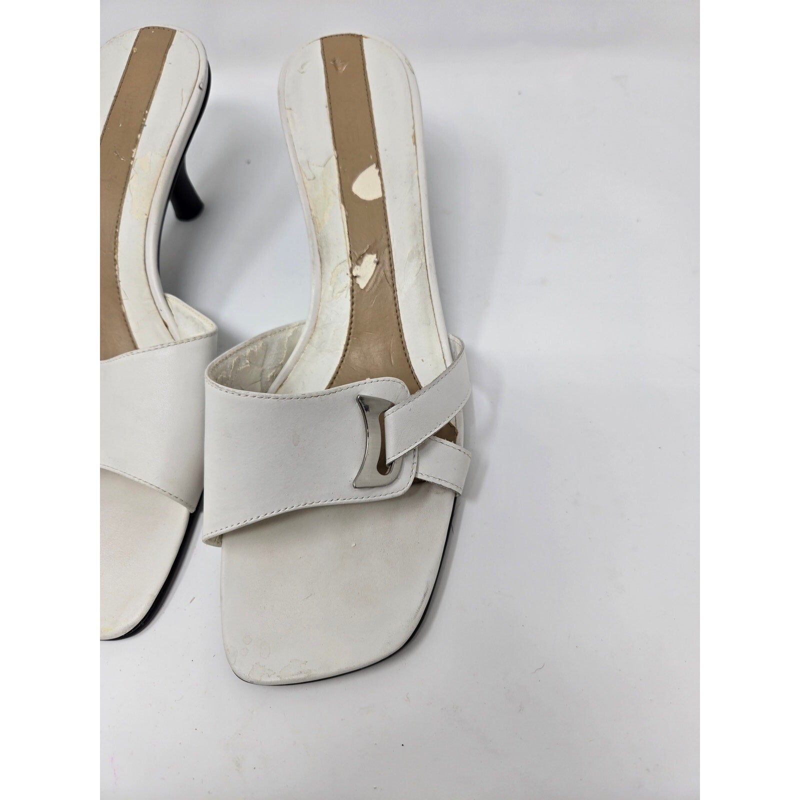 Vintage White Leather Open Toe Slide Sandals Kitten Heels Silver Buckle  9m