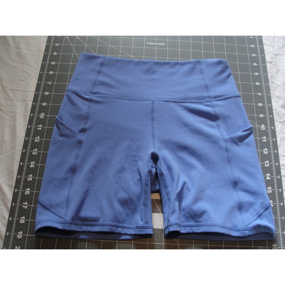 Fabletics Motion365 Biker Shorts – Blue High Waisted Athletic Shorts Large