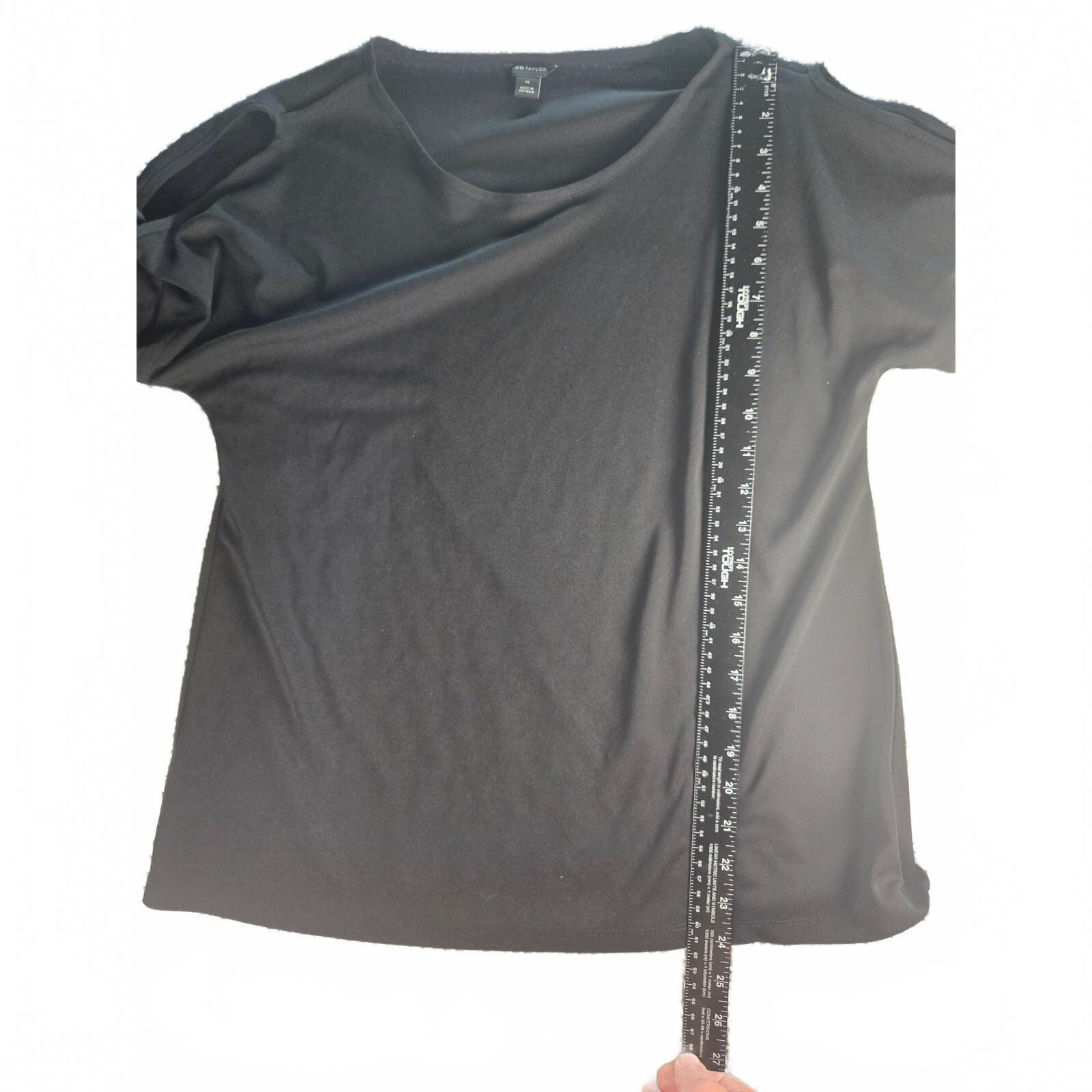 Ann Taylor Minimalist Black Scoop Neck Tee, Size M, Fair Condition