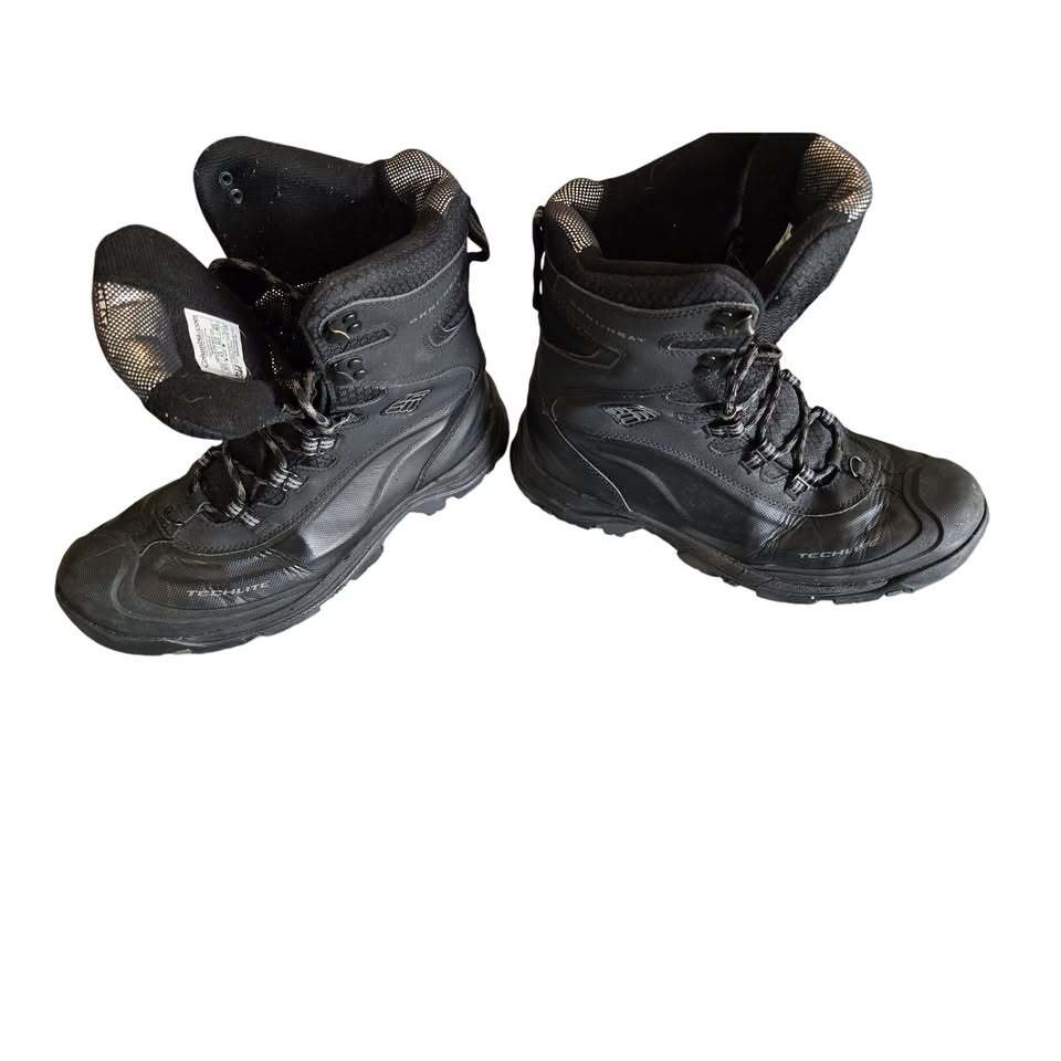 Columbia Men's Bugaboot Plus III Omni-Heat Winter Bootssize 10.5 Like New