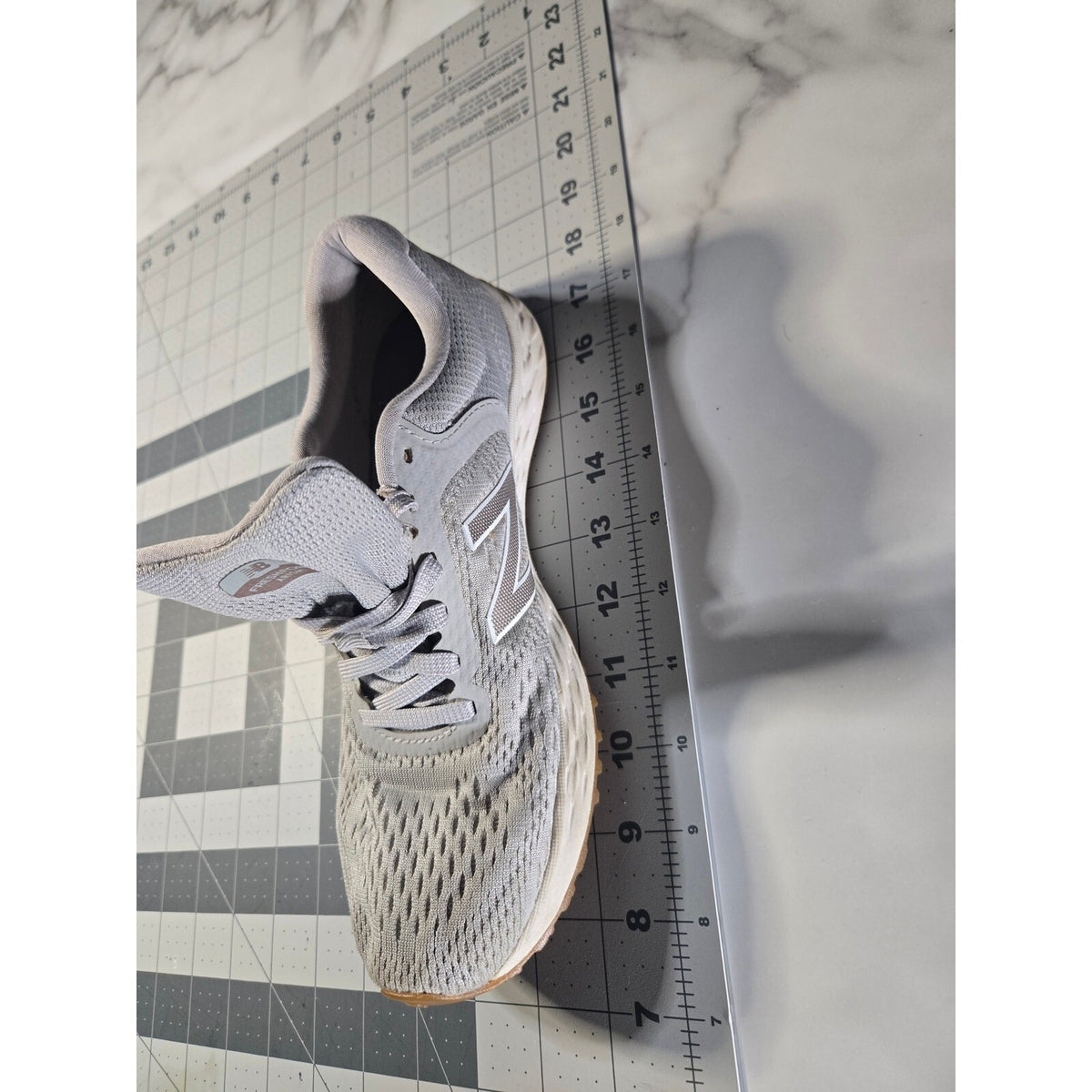 New Balance Womens Running Fresh Foam Arishi V2 Gray Running Shoes Sneakers SZ 7