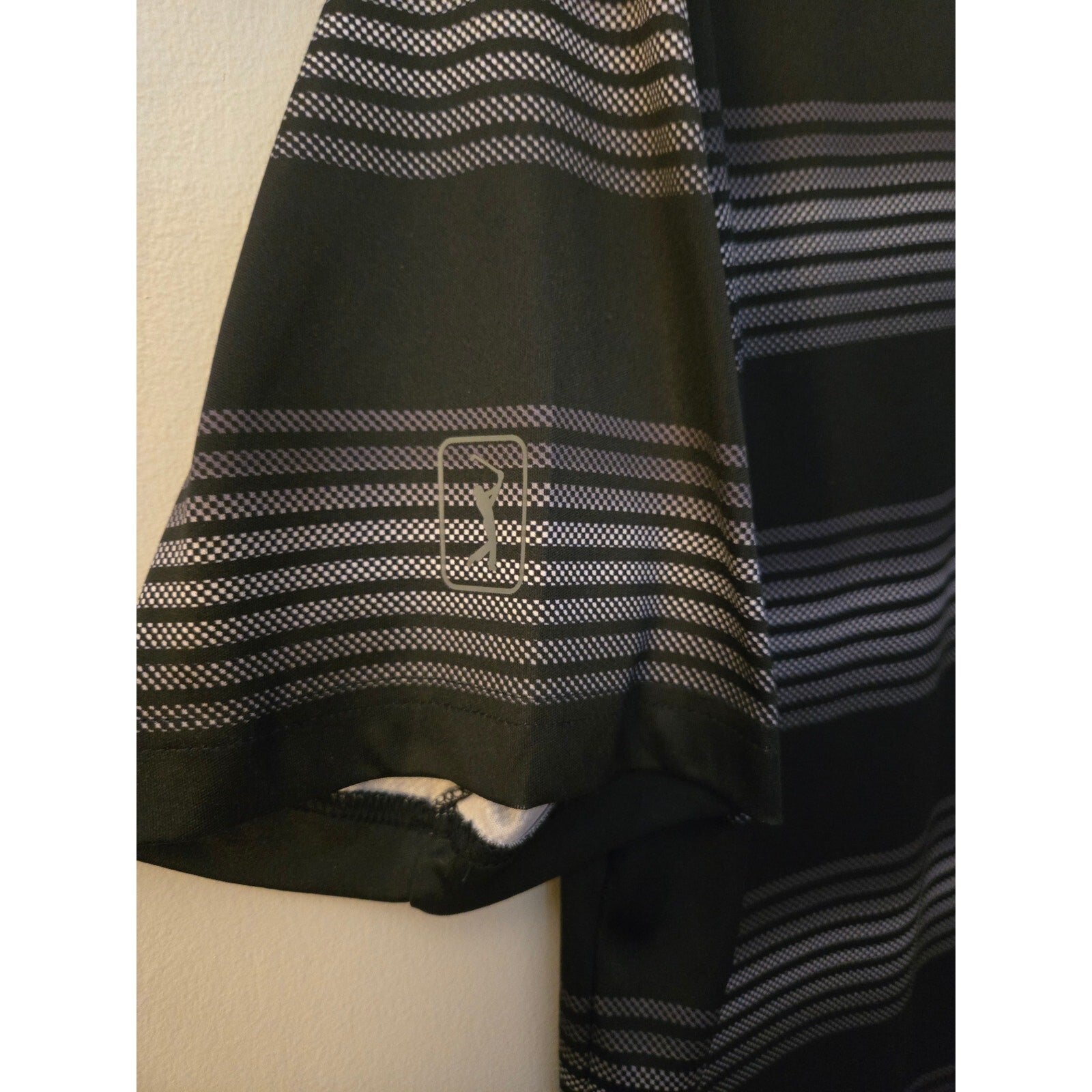 PGA SIZE LARGE POLO SHIRT