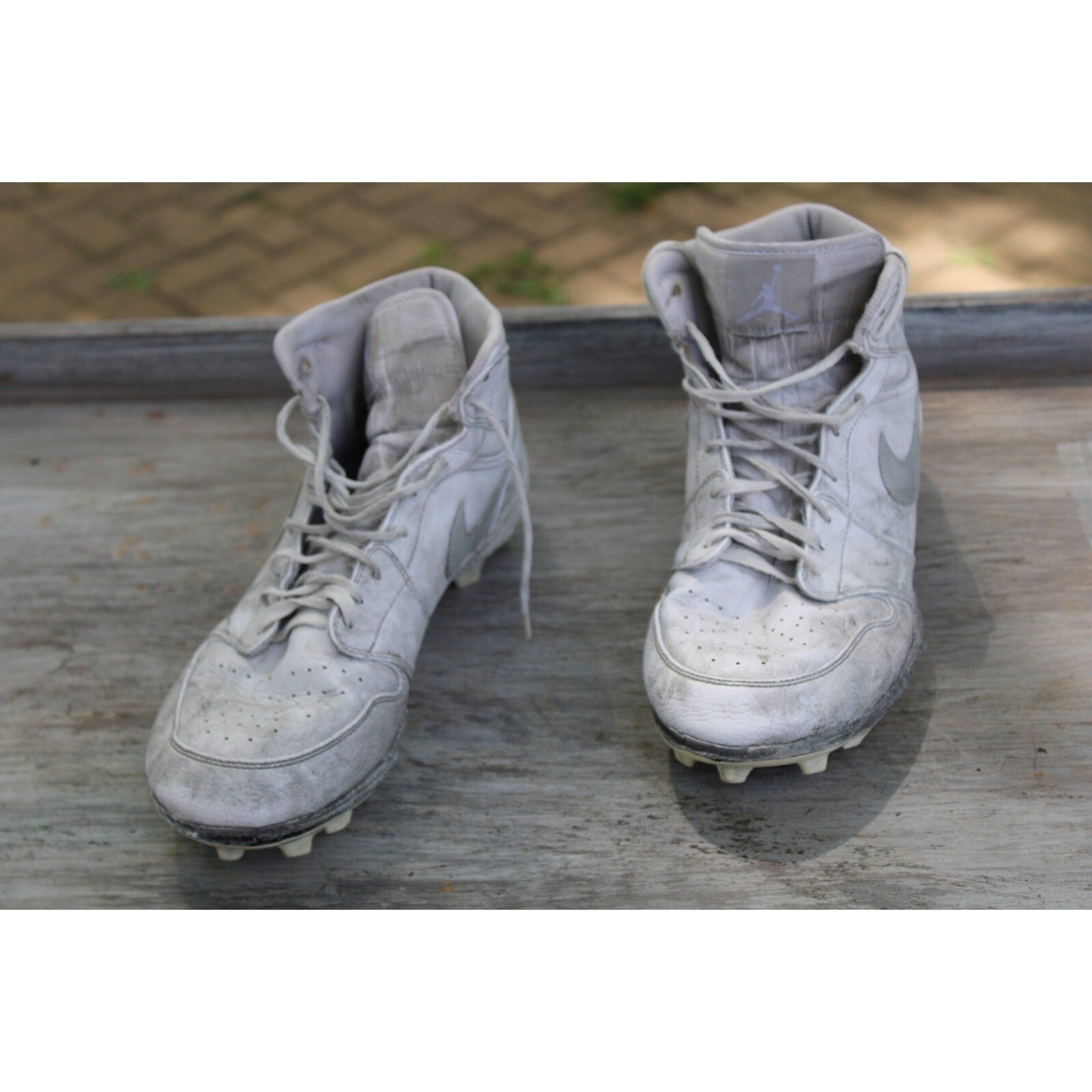 Nike Air Jordan Baseball Cleats Boys Size 12 White Used – Good Condition