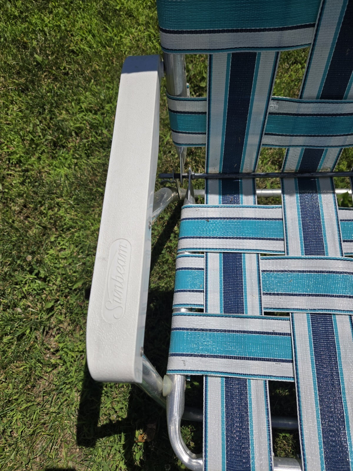 Sunbeam Chair Vintage Aluminum Folding Beach Lawn Patio blue and  white webbed
