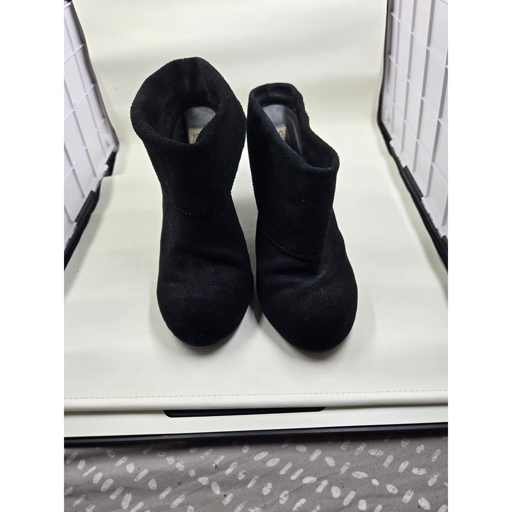 STEVE MADDEN Ankle Bootie Black Faux Suede Heels Size 8M Used