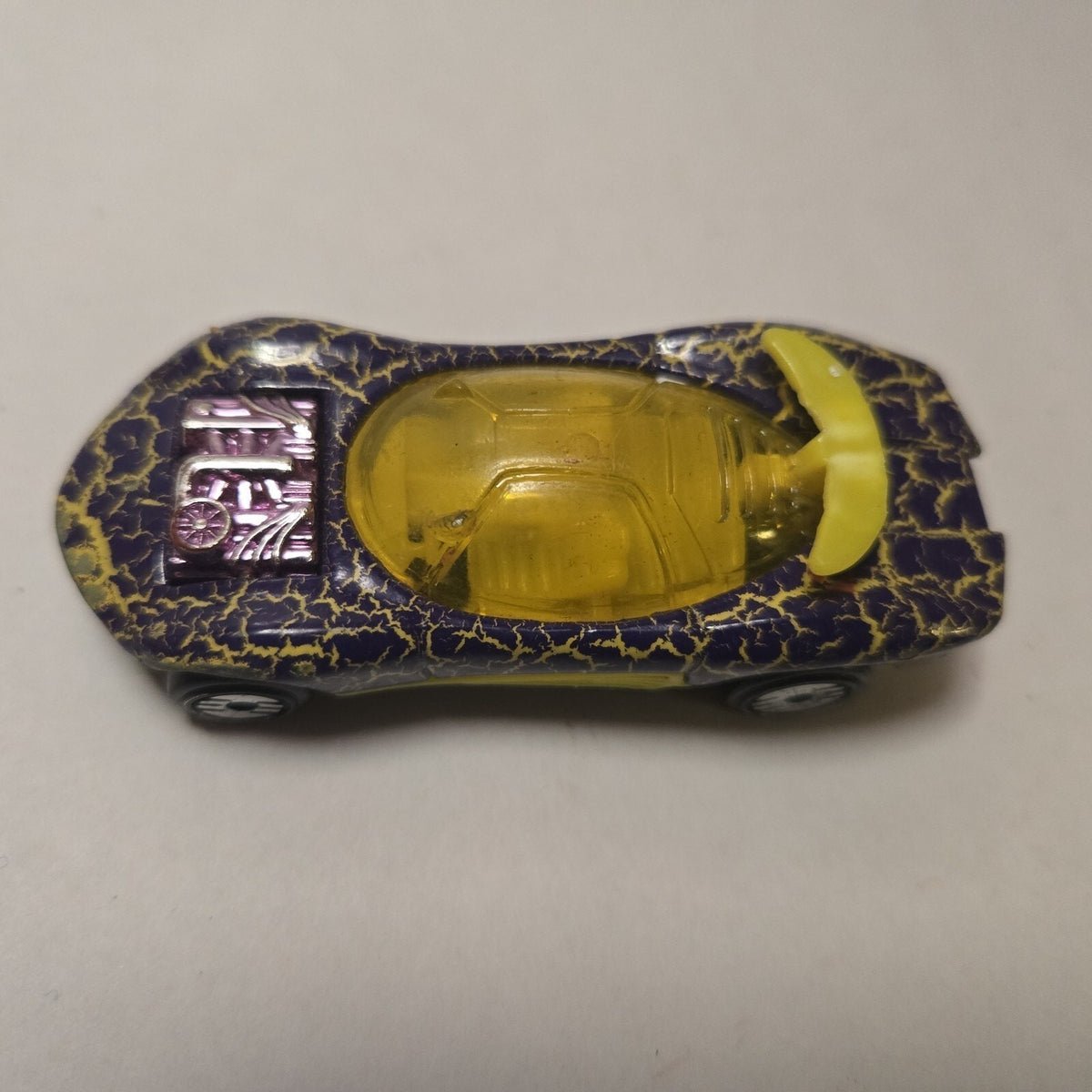 1995 HOT WHEELS FLASHFIRE KRACKLE CAR PURPLE & YELLOW 2 7/8" DIECAST 1:64 CAR
