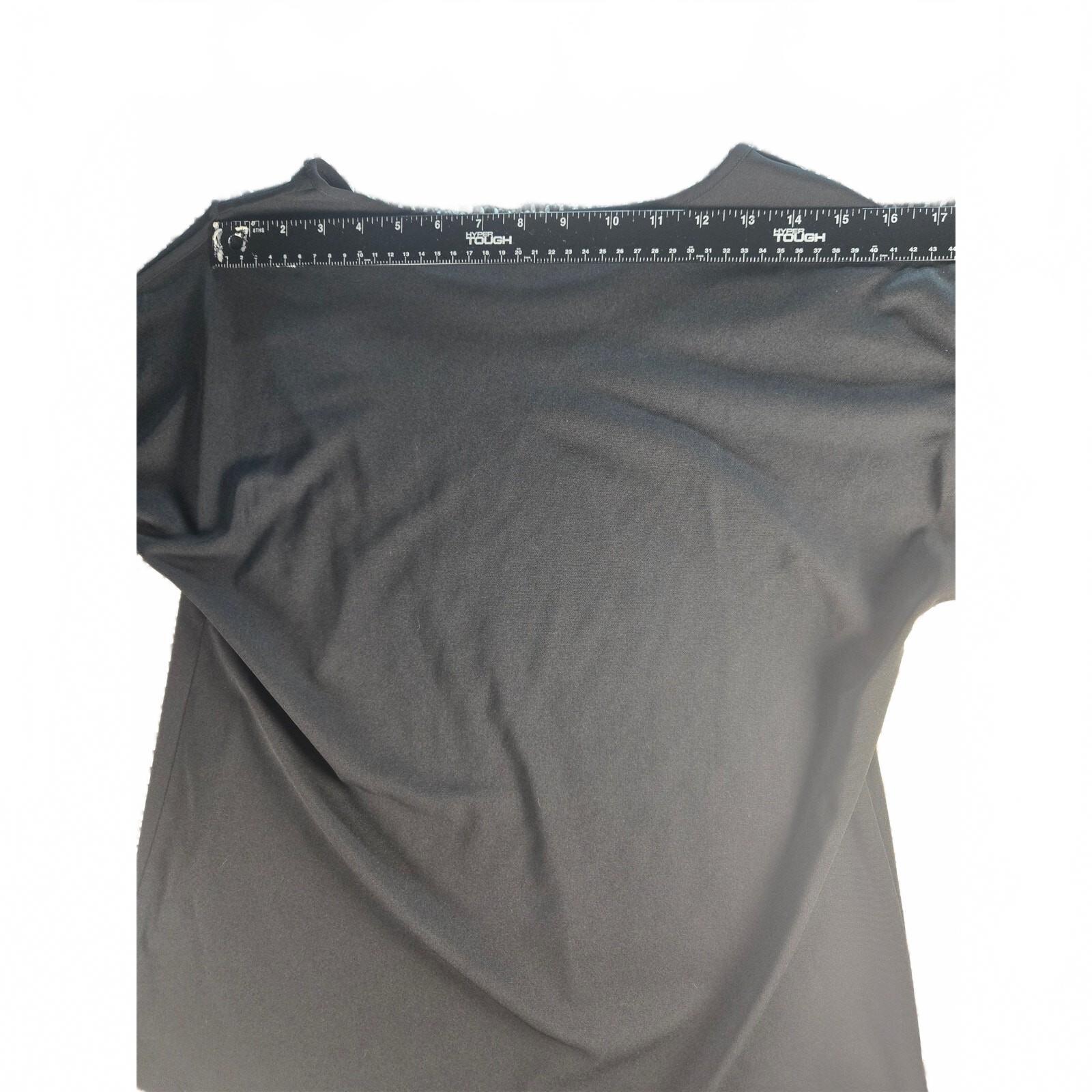 Ann Taylor Minimalist Black Scoop Neck Tee, Size M, Fair Condition