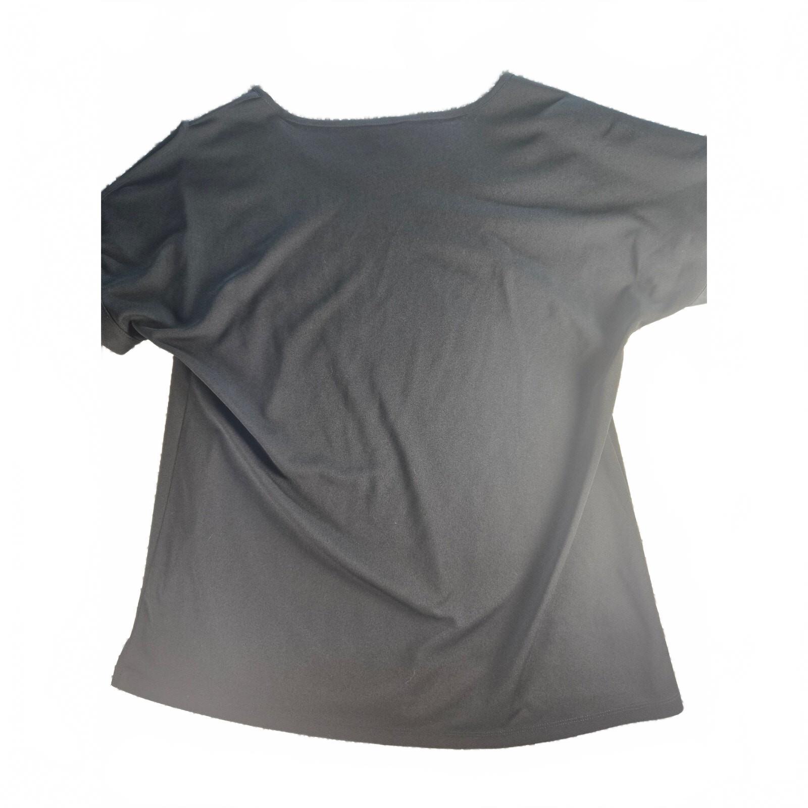 Ann Taylor Minimalist Black Scoop Neck Tee, Size M, Fair Condition