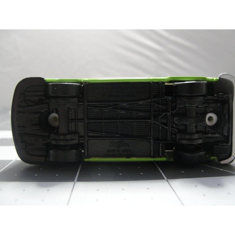 Maisto Volkswagen Type 2 Bus Die-Cast Vehicle
