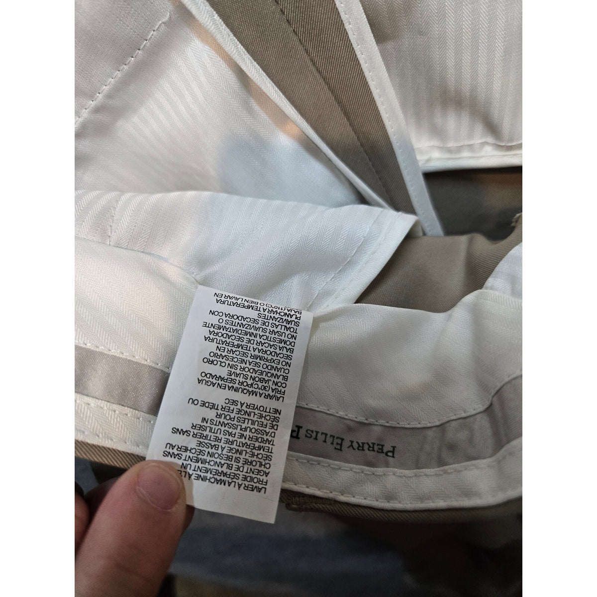 Perry Ellis Men's Beige Flat Front Performance Dress Pants Size 32x30 - VeryGood
