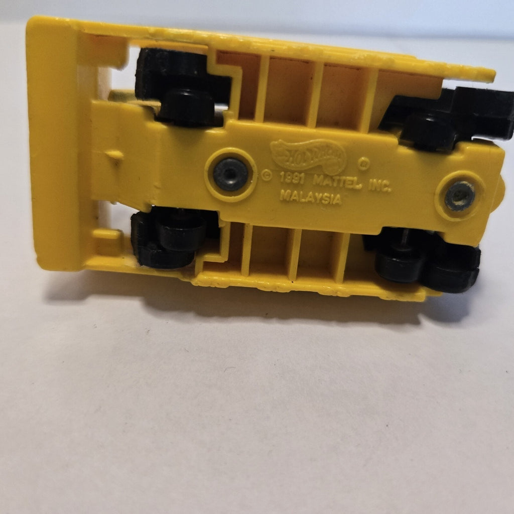 Vintage 1991 Mattel Hot Wheels Bulldozer Yellow Diecast Made In Malaysia