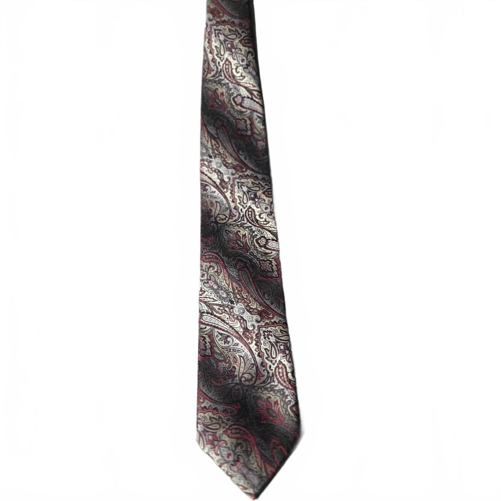 Villini Multi-Color Silk Necktie – Elegant and Versatile Formal Accessory