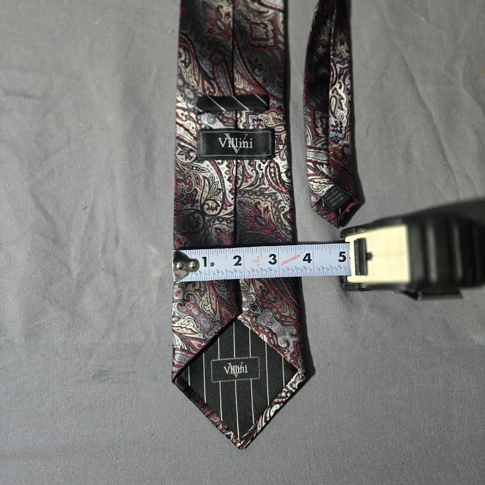 Villini Multi-Color Silk Necktie – Elegant and Versatile Formal Accessory