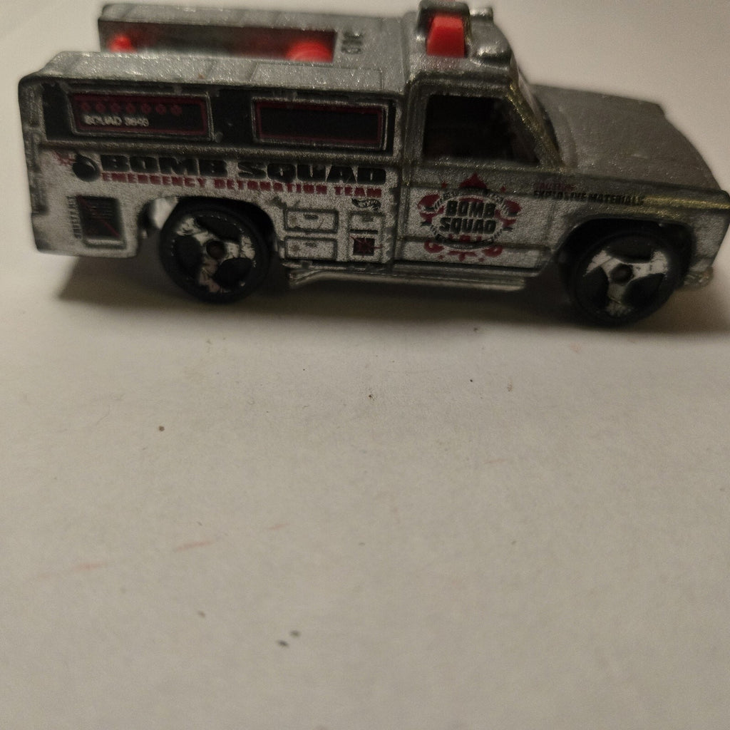 Mattel Hot Wheels 1974 Bomb Squad Truck, Silver